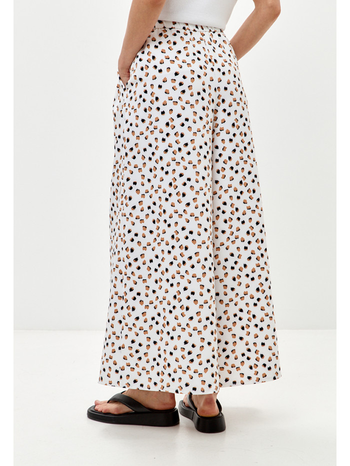 Комфортные летние брюки цвет молочный БВЛ-05