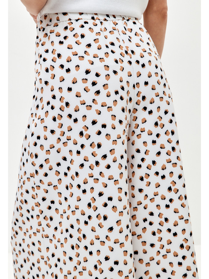 Комфортные летние брюки цвет молочный БВЛ-05