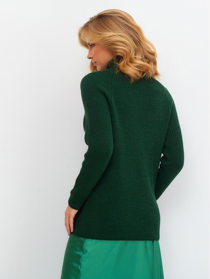 Джемпер женский теплый с воротом темно-зеленого цвета ВТД-49