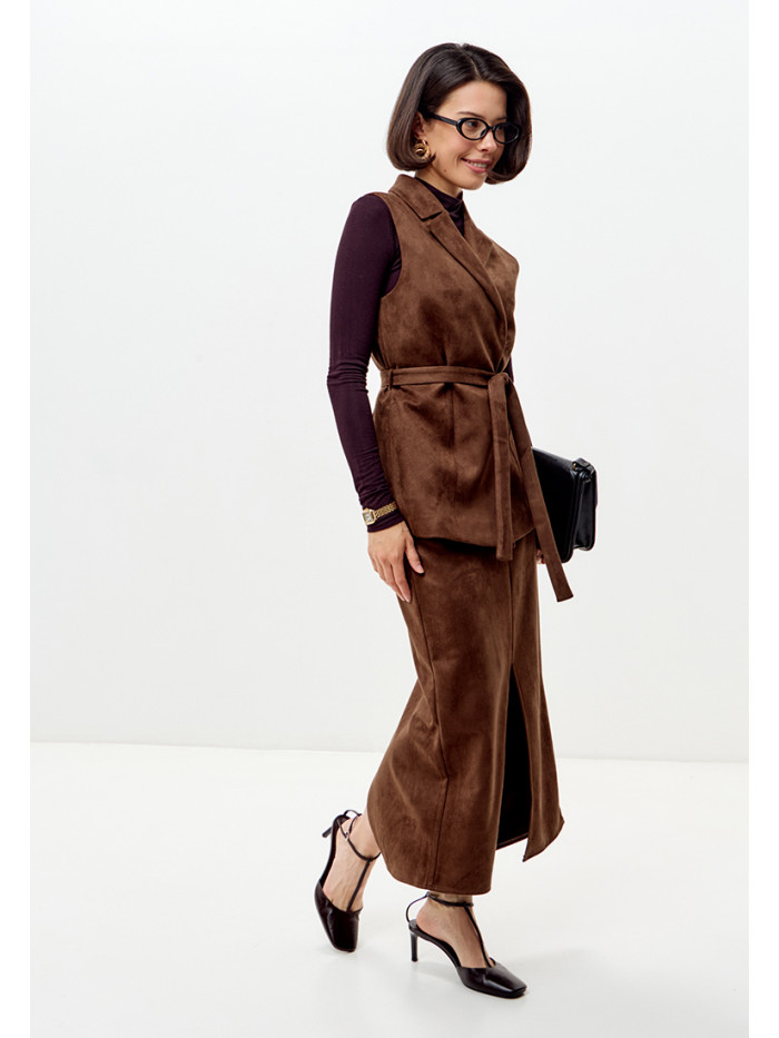 Комплект жилет и юбка женский коричневого цвета КД-04