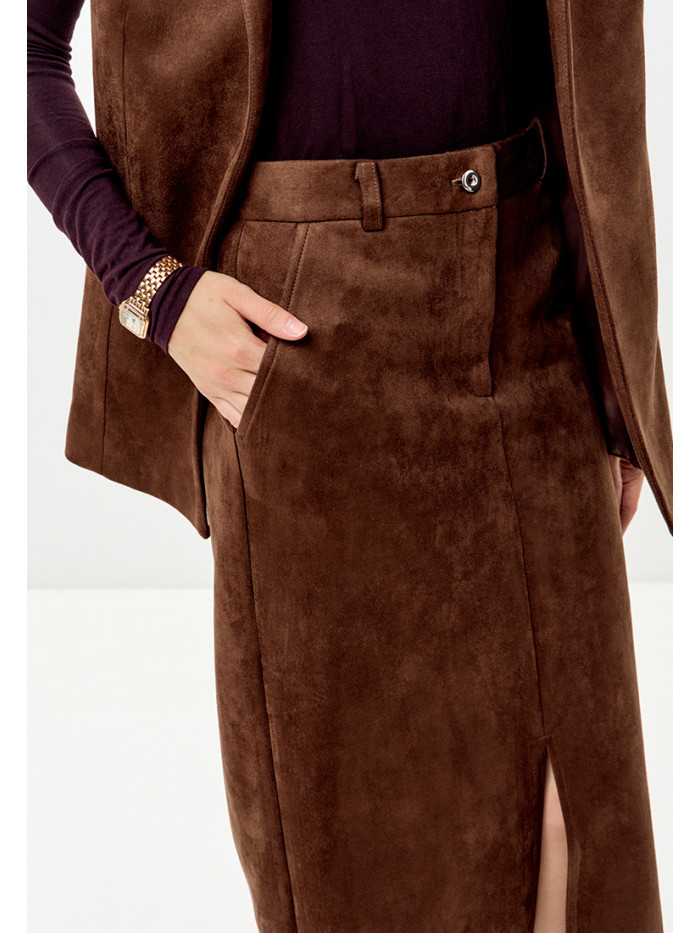 Комплект жилет и юбка женский коричневого цвета КД-04