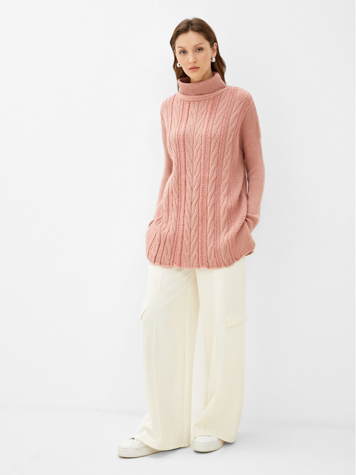 Женский удлиненный джемпер с разрезами пудрового цвета ВТД-44