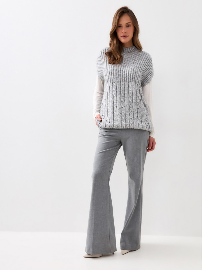 Теплый жилет светло-серого цвета ВТД-69