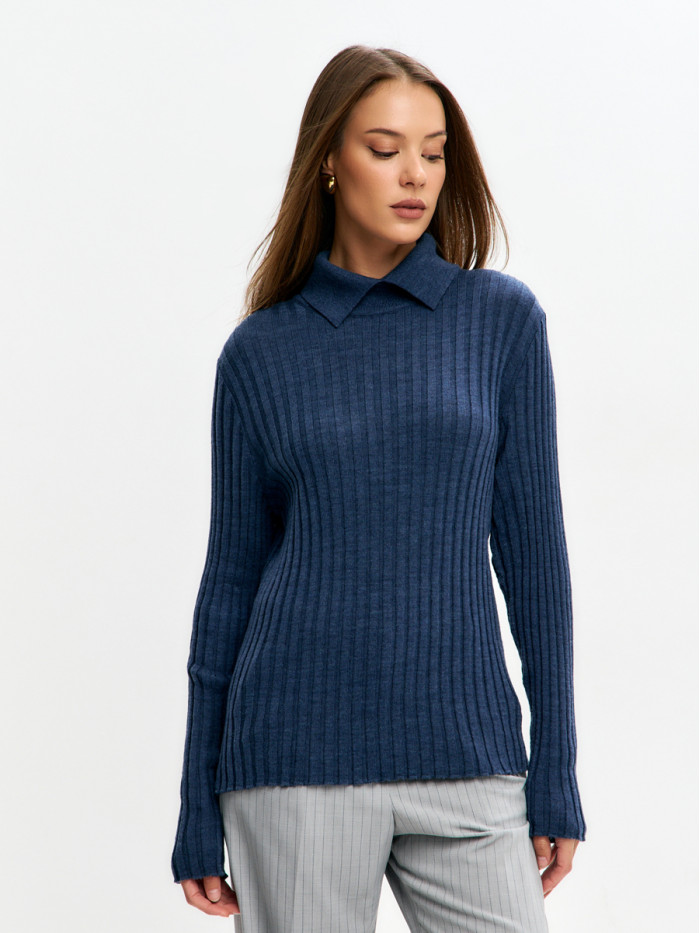 Тонкий джемпер с оригинальным воротником джинсового цвета ВТД-76