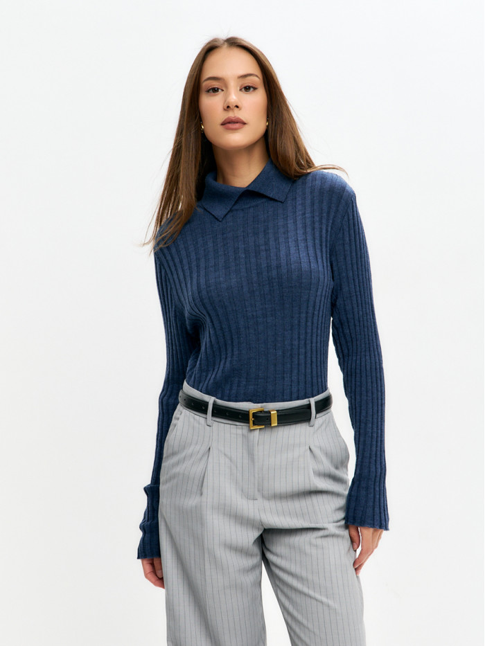 Тонкий джемпер с оригинальным воротником джинсового цвета ВТД-76