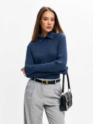 Тонкий джемпер с оригинальным воротником джинсового цвета ВТД-76