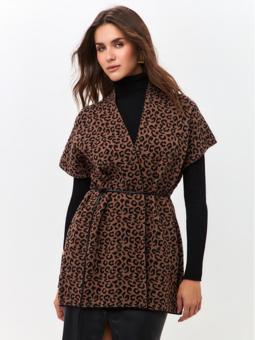 Оригинальный жилет с запах...