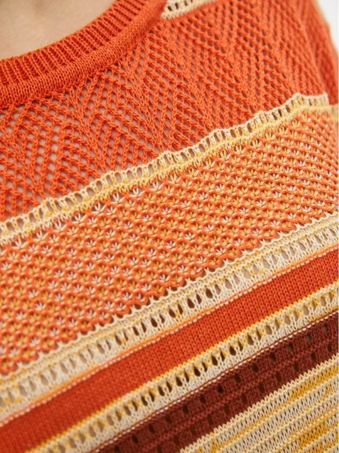Легкий джемпер с коротким рукавом в полоску темно-оранжевого-терракотового-слоновой кости ВТЛ-26