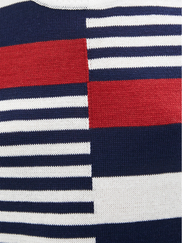 Яркий модный джемпер с короткими рукавами белого-темно-синего-красного цвета ВТЛ-33