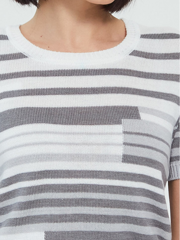 Легкий летний джемпер светло-серого-серого-белого цвета ВТЛ-37