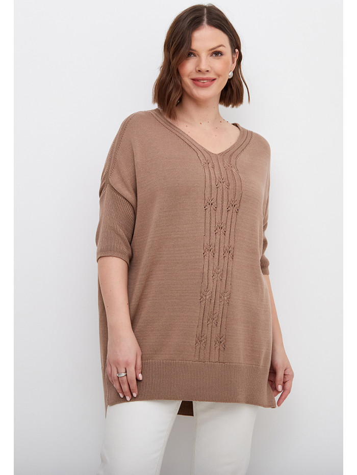 Джемпер женский прямого кроя кофейного цвета ВТЛ-45