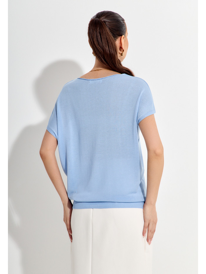 Джемпер с ассиметричный вырезом голубого цвета ВТЛ-73/1